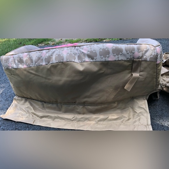 Baby Trend Close & Cozy Bassinet Cover Replacement for Packnplay - Picture 3 of 6